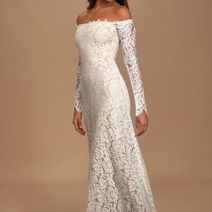 Lulu's off the shoulder lace wedding/bridal dress